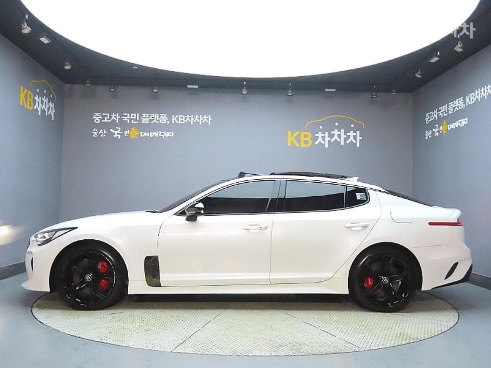 Kia Stinger3.3 Turbo 2WD GT - 5