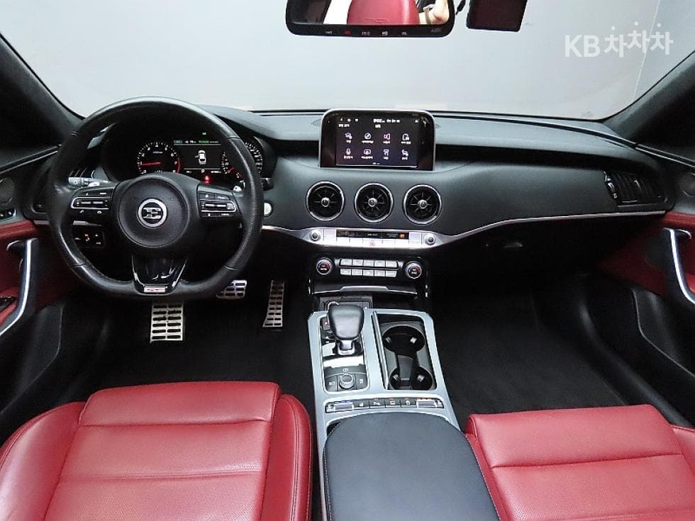Kia Stinger3.3 Turbo 2WD GT - 6