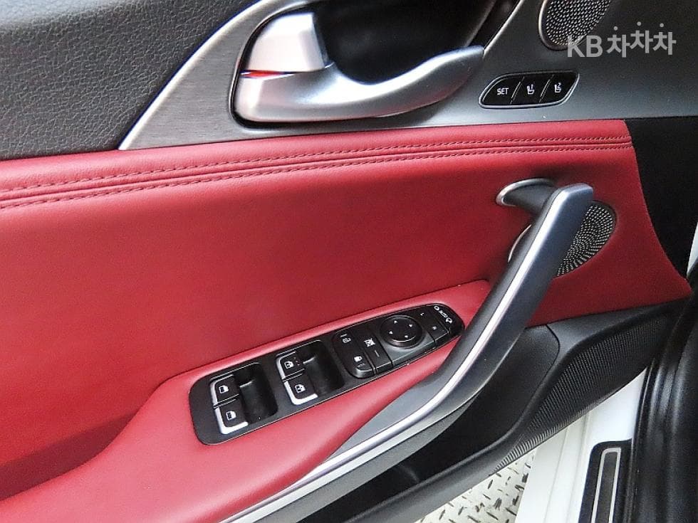 Kia Stinger3.3 Turbo 2WD GT - 13