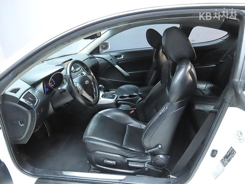 Hyundai The New (facelift) Genesis Coupe380 GT-R - 10