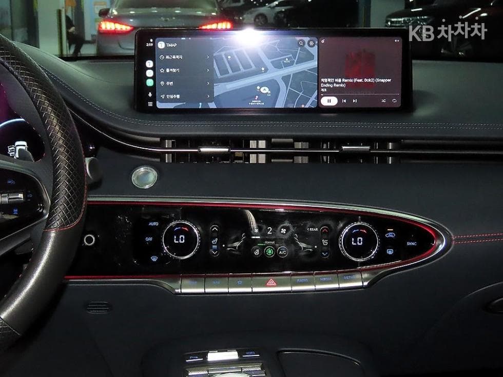 Дженезис GV70Бензин 2.5T 스포츠패키지 AWD - 11