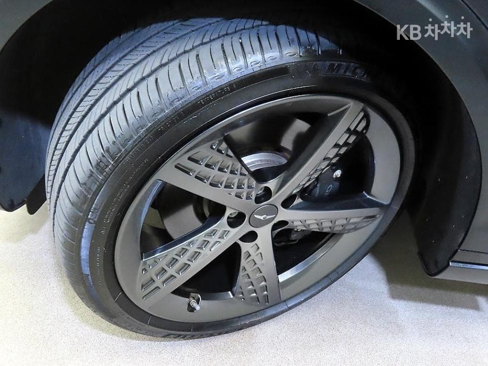 Дженезис GV70Бензин 2.5T 스포츠패키지 AWD - 20