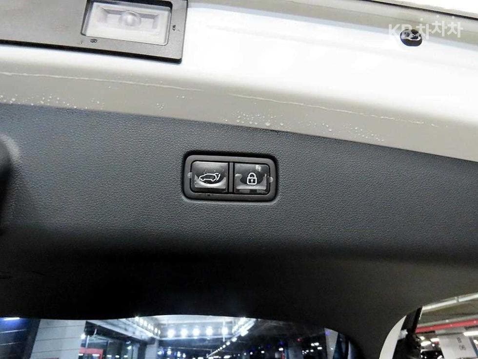 Дженезис GV70Бензин 2.5T 2WD - 15