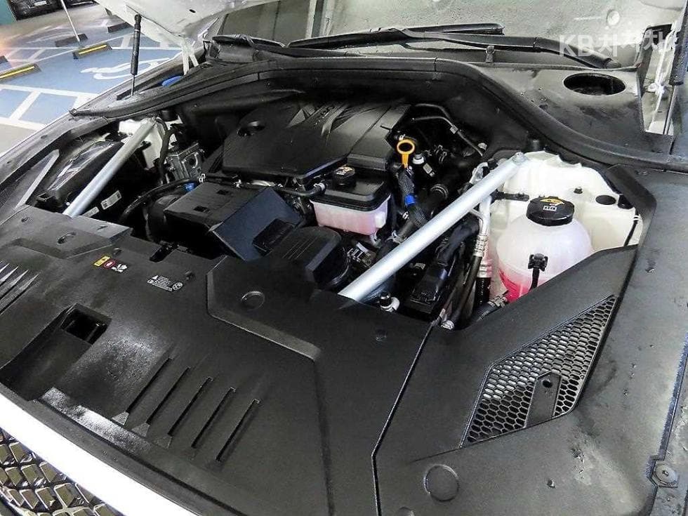 Дженезис GV70Бензин 2.5T 2WD - 19