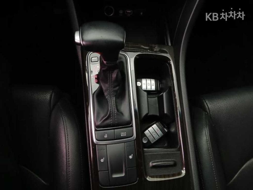 Kia K5 Second generation2.0 Gasoline MX Prestige - 14