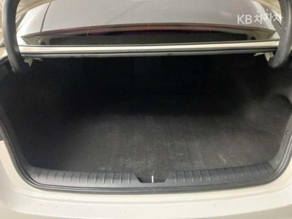 Kia K5 Second generation2.0 Gasoline MX Prestige - 18
