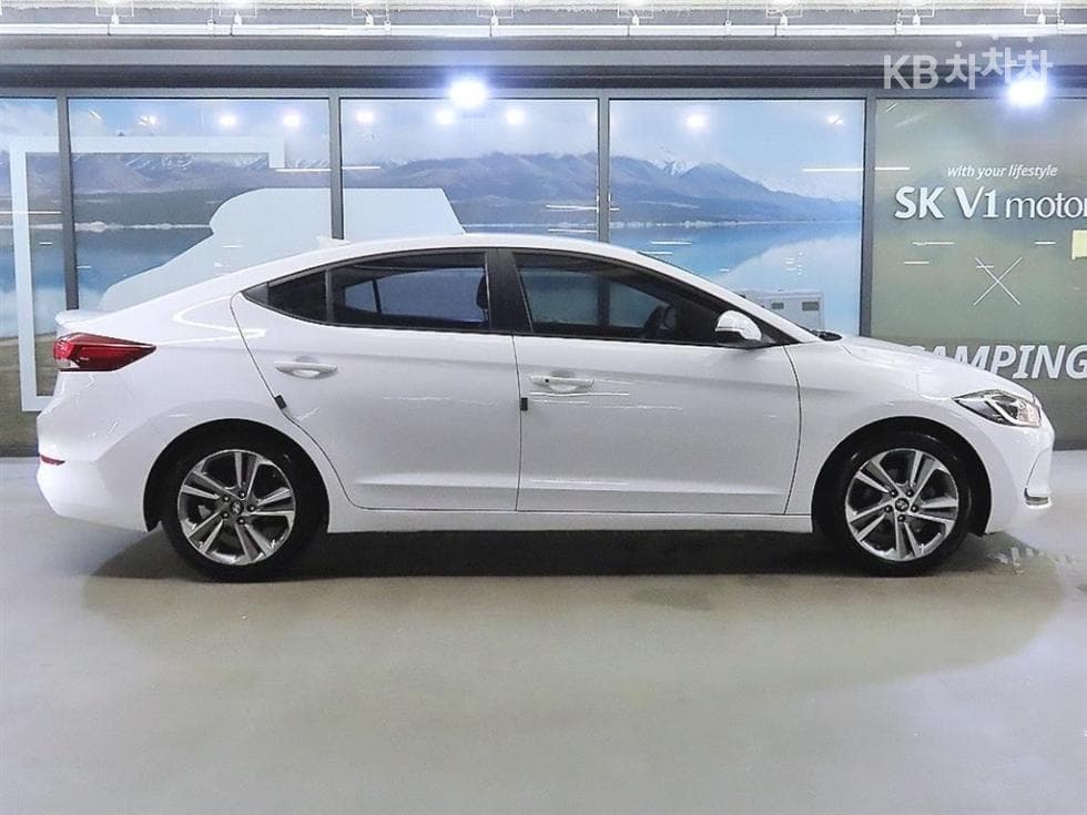 Хюндай Avante (Elantra)AD1.6 GDi Value Plus - 3