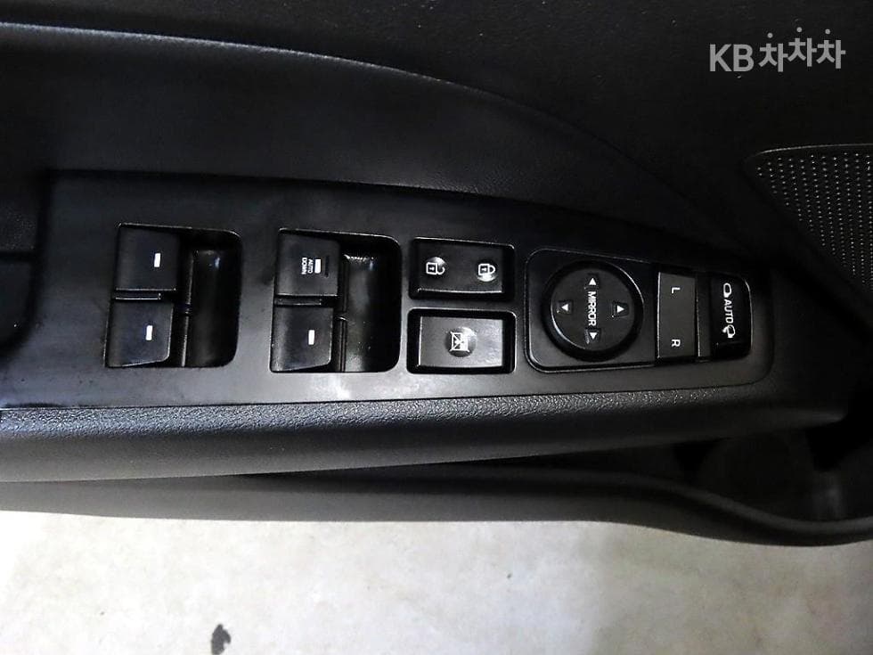 Хюндай Avante (Elantra)AD1.6 GDi Value Plus - 13