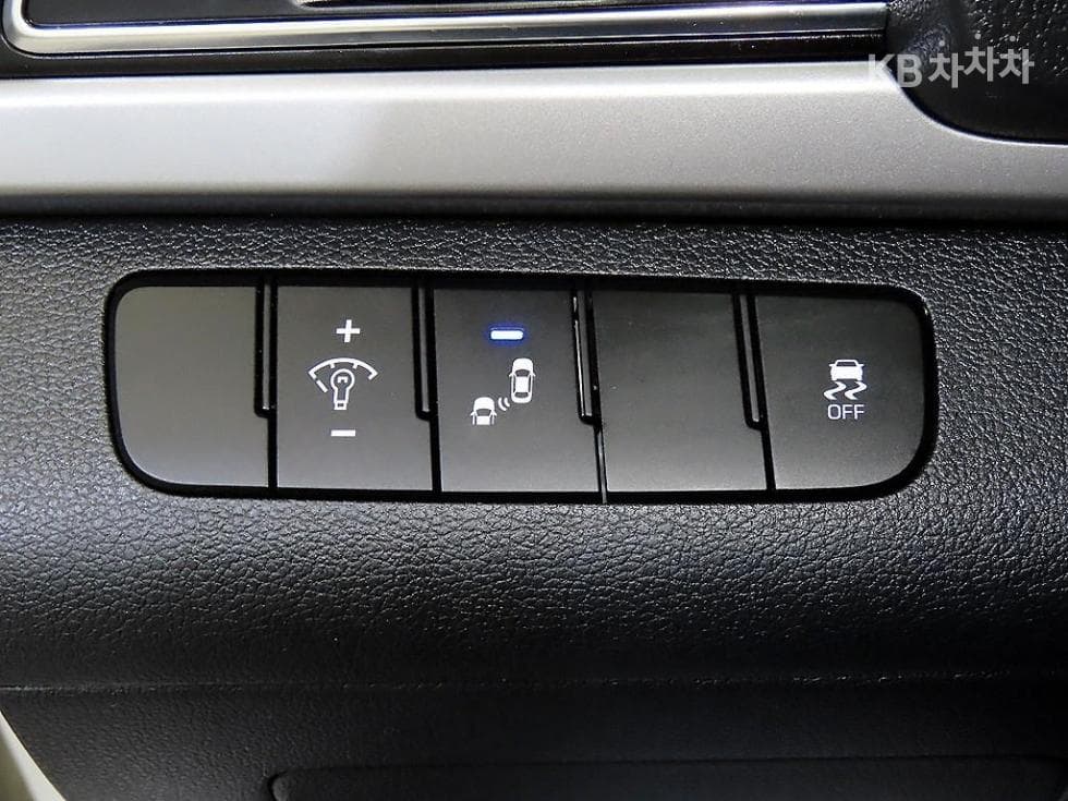 Хюндай Avante (Elantra)AD1.6 GDi Value Plus - 14