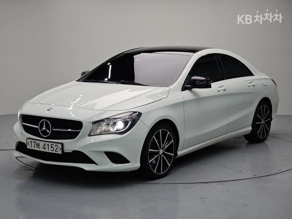 Mercedes-Benz CLA클래스 CLA200 d 4Matic - Image 1