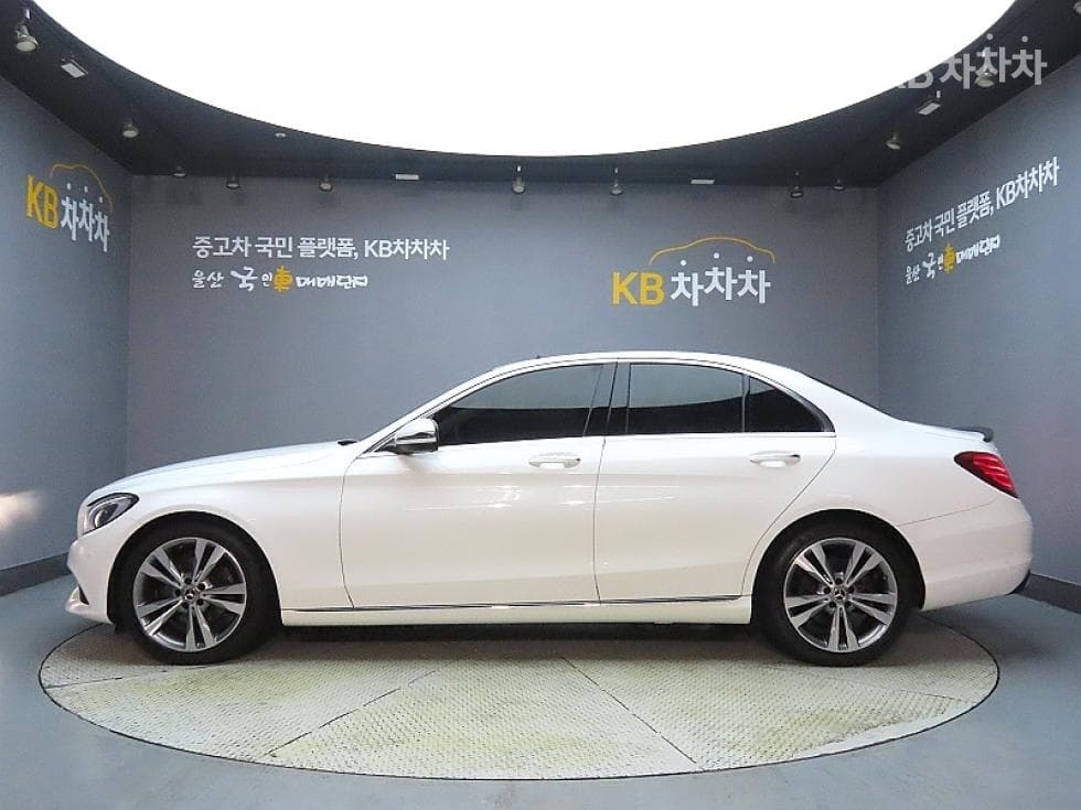 Mercedes-Benz The New (фейслифт) C-КласC220d Avantgarde W205 - 5