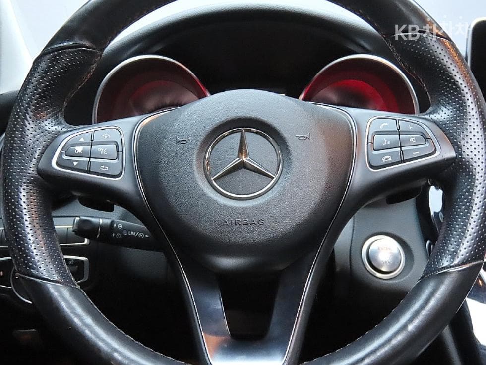 Mercedes-Benz The New (фейслифт) C-КласC220d Avantgarde W205 - 17