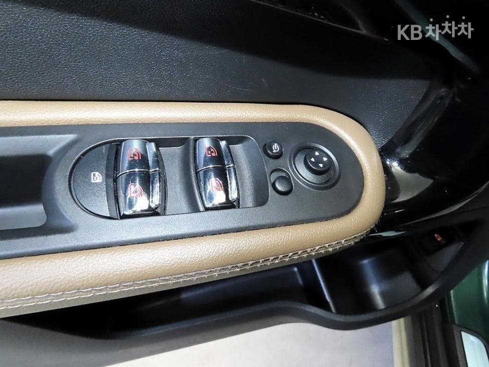 Мини Countryman (F60)1.5 Cooper HighTrim - 12