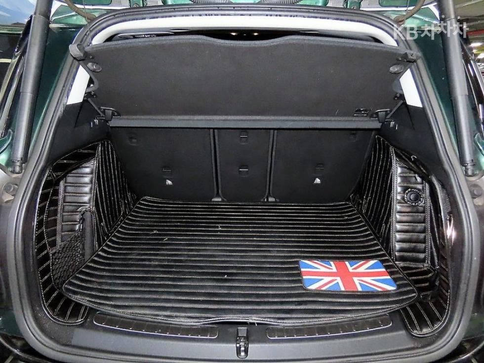 Мини Countryman (F60)1.5 Cooper HighTrim - 18