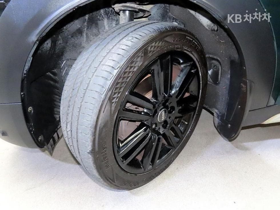 Мини Countryman (F60)1.5 Cooper HighTrim - 17