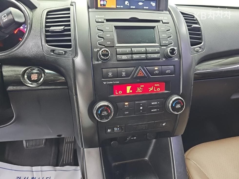 Киа SorentoRДизел 2.2 4x4 TLX Най-висок клас - 10
