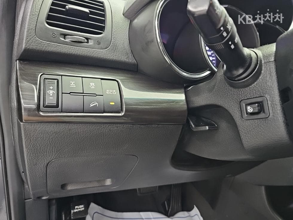 Киа SorentoRДизел 2.2 4x4 TLX Най-висок клас - 19