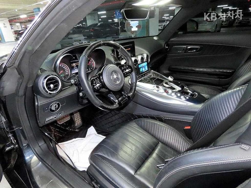 Mercedes-Benz AMG GTGT S - 10