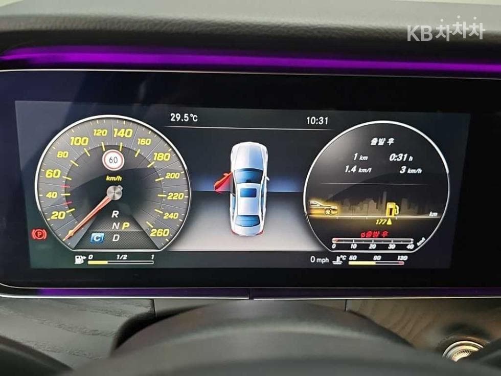 Mercedes-Benz E-Клас (W213)E300 4Matic Avantgarde - 6