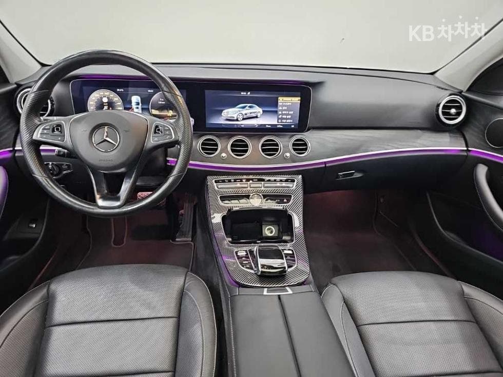 Mercedes-Benz E-Клас (W213)E300 4Matic Avantgarde - 7