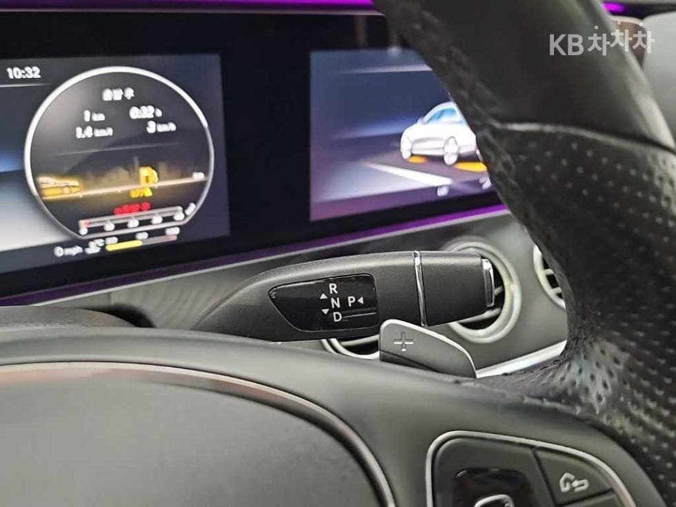 Mercedes-Benz E-Клас (W213)E300 4Matic Avantgarde - 8