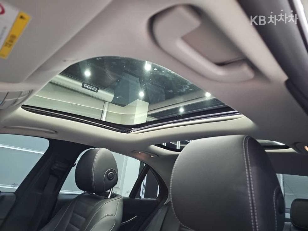 Mercedes-Benz E-Клас (W213)E300 4Matic Avantgarde - 14