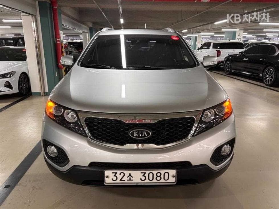 Киа SorentoR Дизел 2.0 2WD TLX Най-висок клас - Image 1