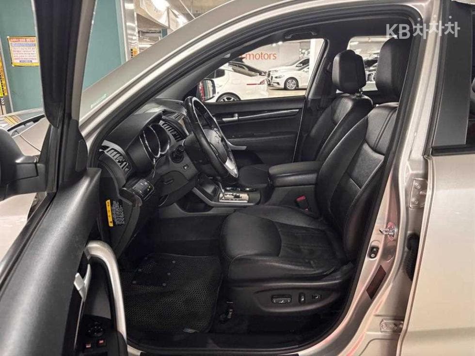 Киа SorentoRДизел 2.0 2WD TLX Най-висок клас - 15