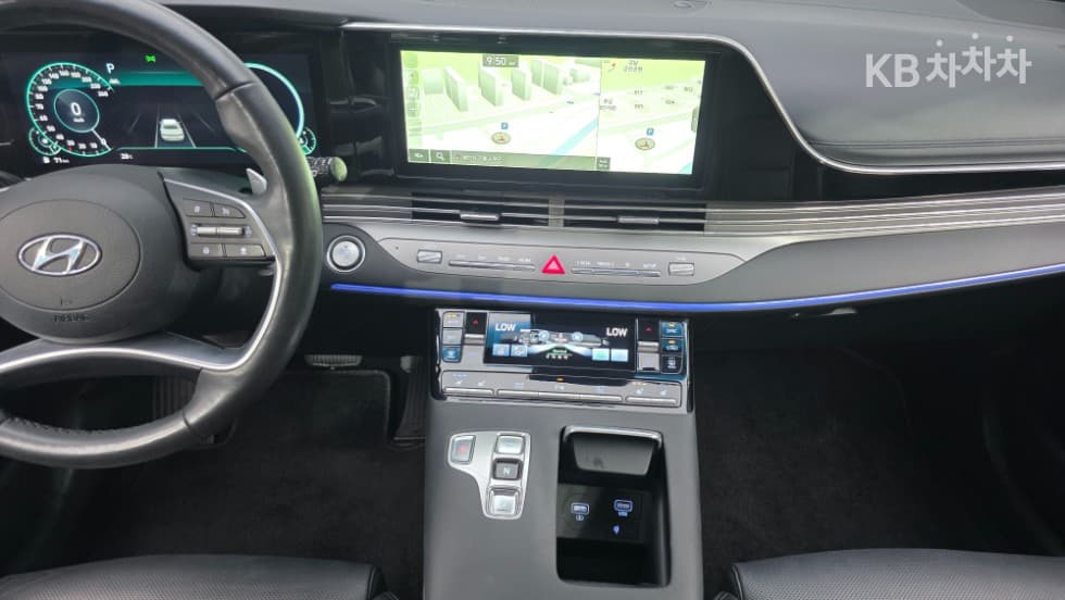 Hyundai The New (facelift) Grandeur (Azera)2.5 Premium - 14