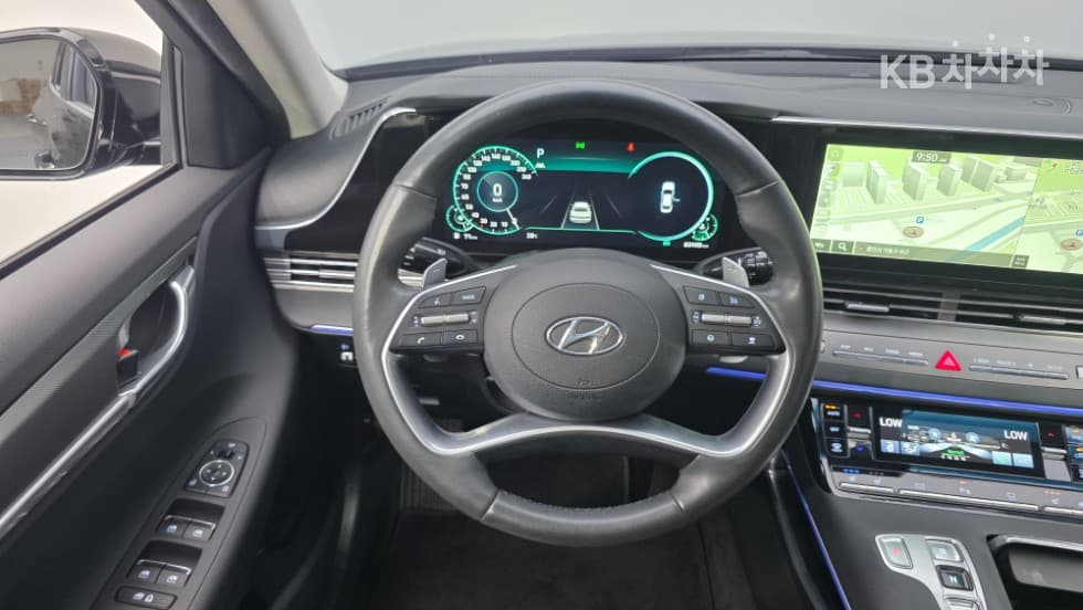 Hyundai The New (facelift) Grandeur (Azera)2.5 Premium - 15
