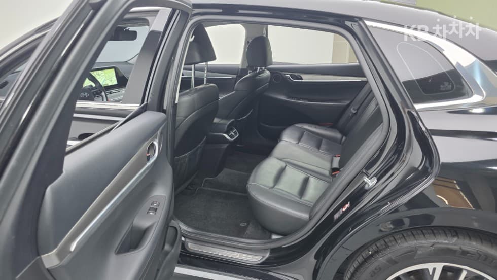 Hyundai The New (facelift) Grandeur (Azera)2.5 Premium - 16