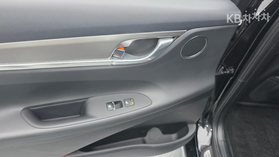Hyundai The New (facelift) Grandeur (Azera)2.5 Premium - 18