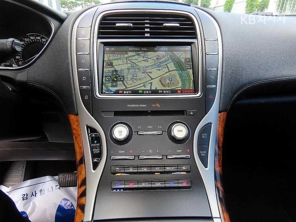 링컨 MKX Second generation2.7 AWD Standard - 12