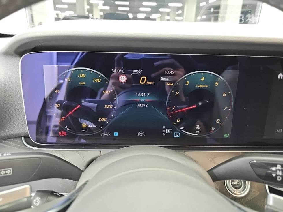 Mercedes-Benz E-Клас (W213)E250 AMG Line - 6