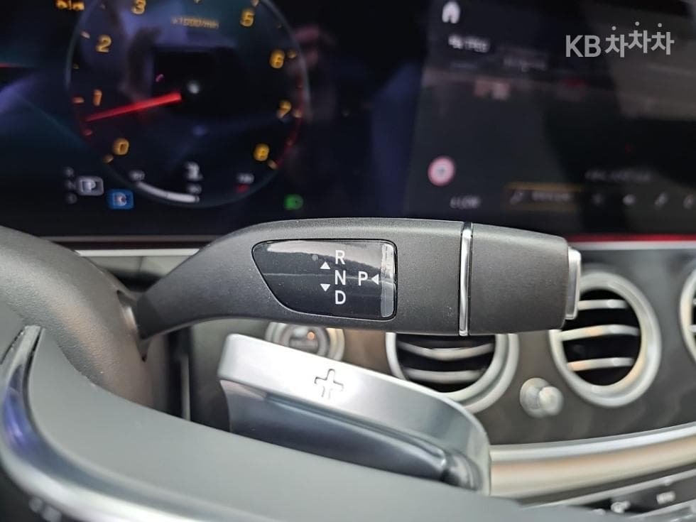 Mercedes-Benz E-Клас (W213)E250 AMG Line - 8