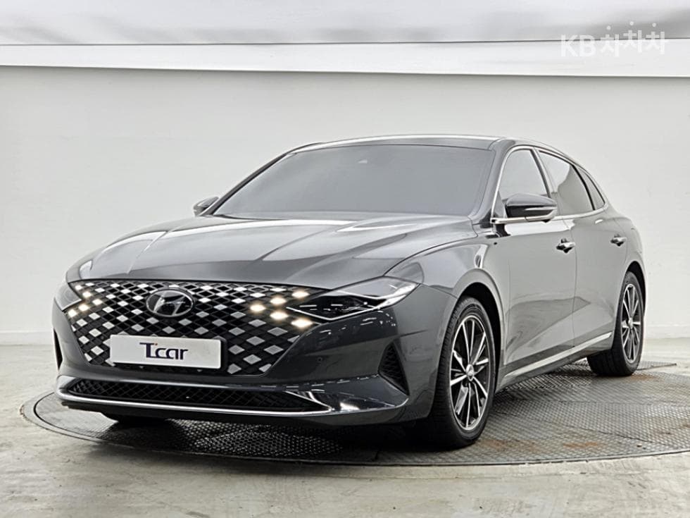 Hyundai The New (facelift) Grandeur (Azera) 2.5 Le Blanc - Image 1