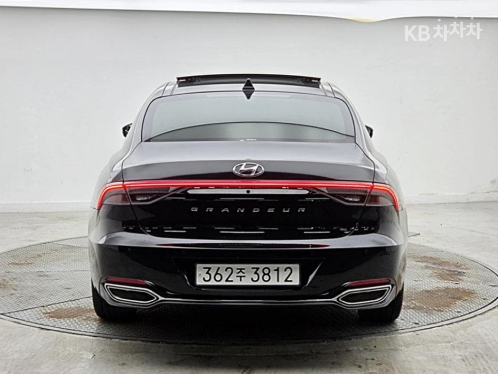 Hyundai The New (facelift) Grandeur (Azera)3.3 Le Blanc - 4