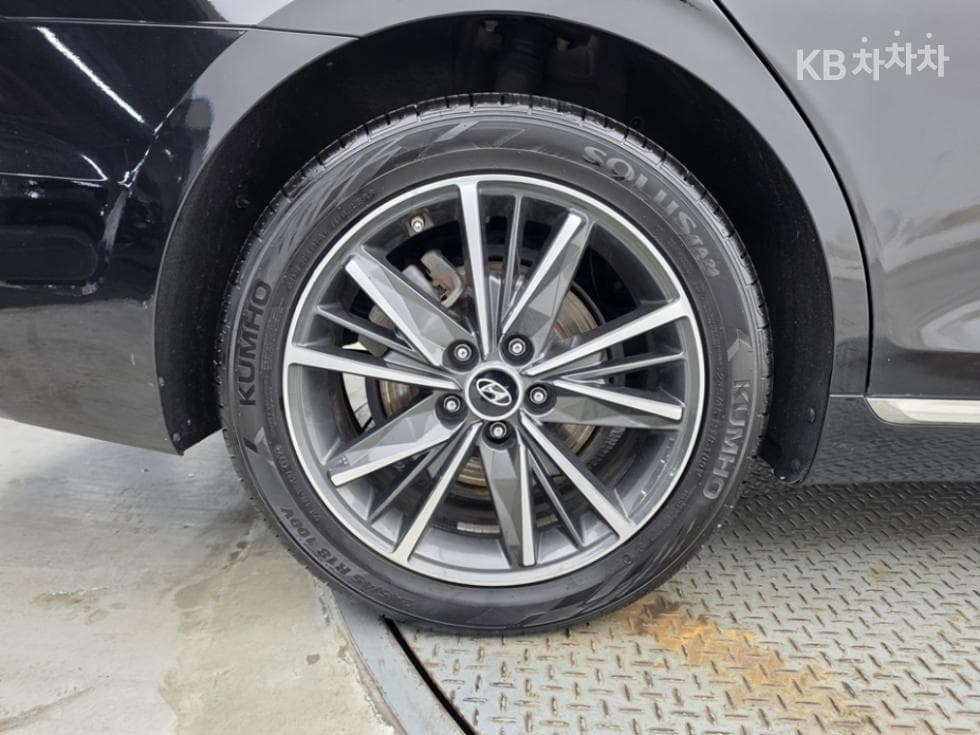 Hyundai The New (facelift) Grandeur (Azera)3.3 Le Blanc - 8