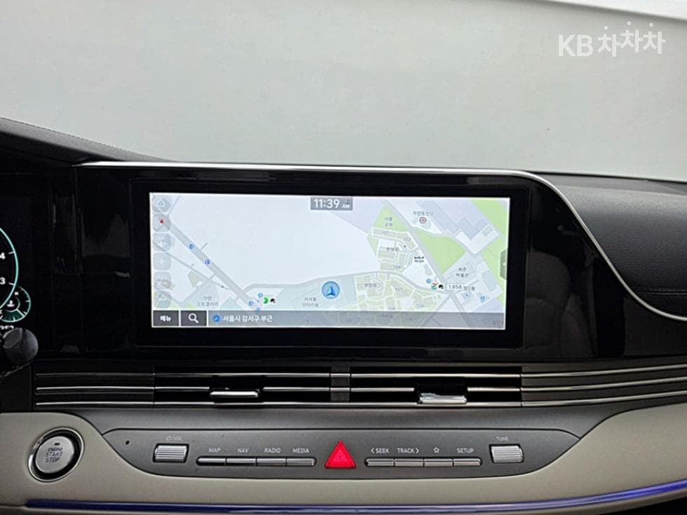 Hyundai The New (facelift) Grandeur (Azera)3.3 Le Blanc - 20