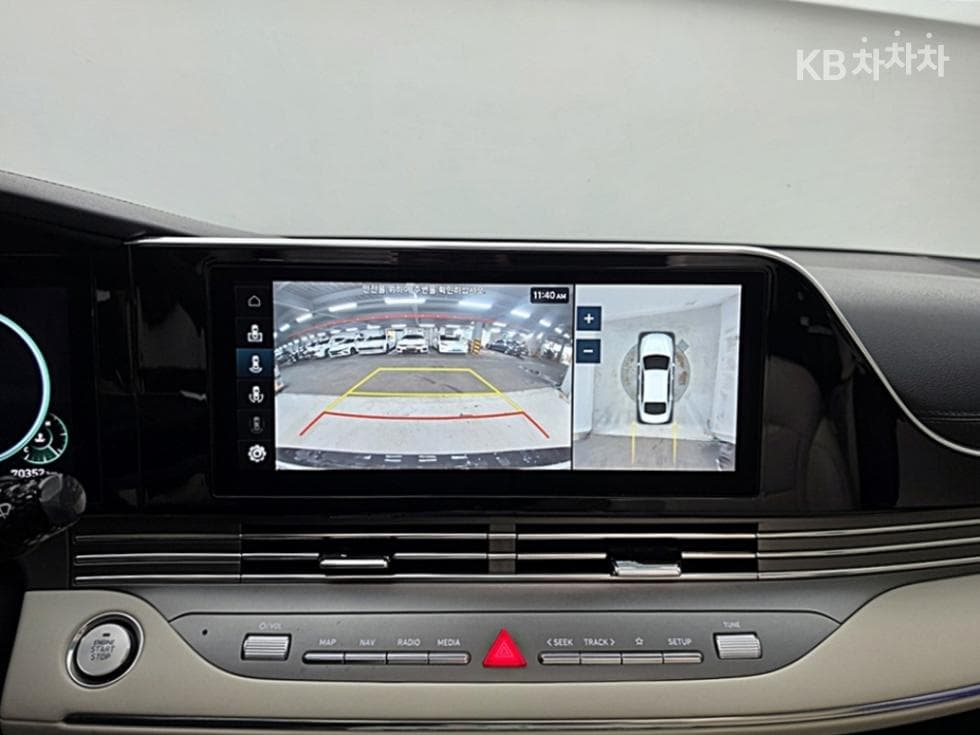 Hyundai The New (facelift) Grandeur (Azera)3.3 Le Blanc - 21