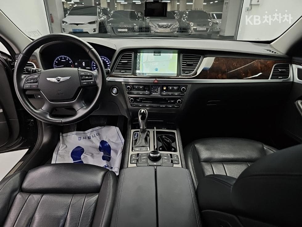 Хюндай ДженезисDHG330 Premium AWD - 7