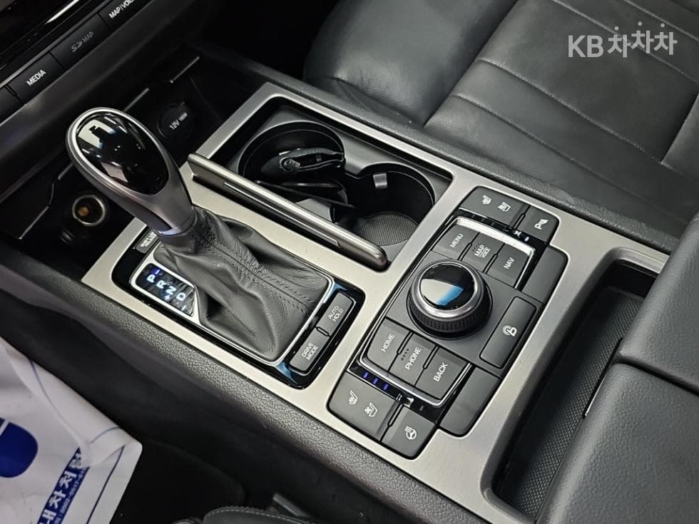 Хюндай ДженезисDHG330 Premium AWD - 8