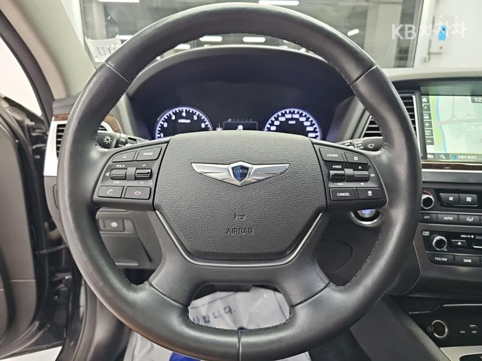 Хюндай ДженезисDHG330 Premium AWD - 9