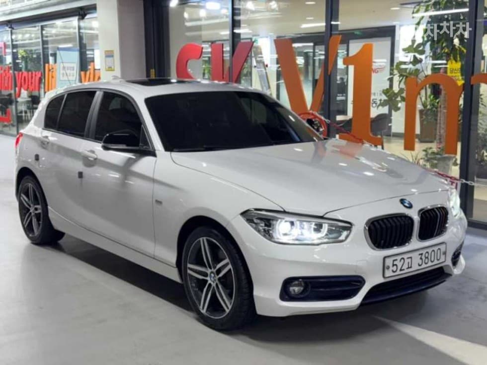 BMW New1시리즈 118d 스포츠 라Seater F20(15~) - Image 1