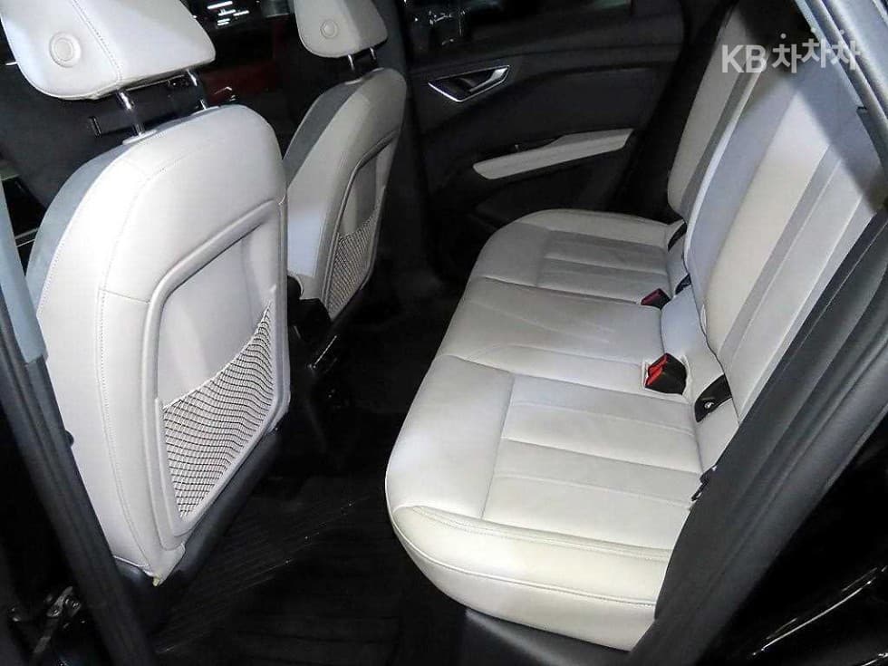 Audi Q4 e-tron40 Premium - 7