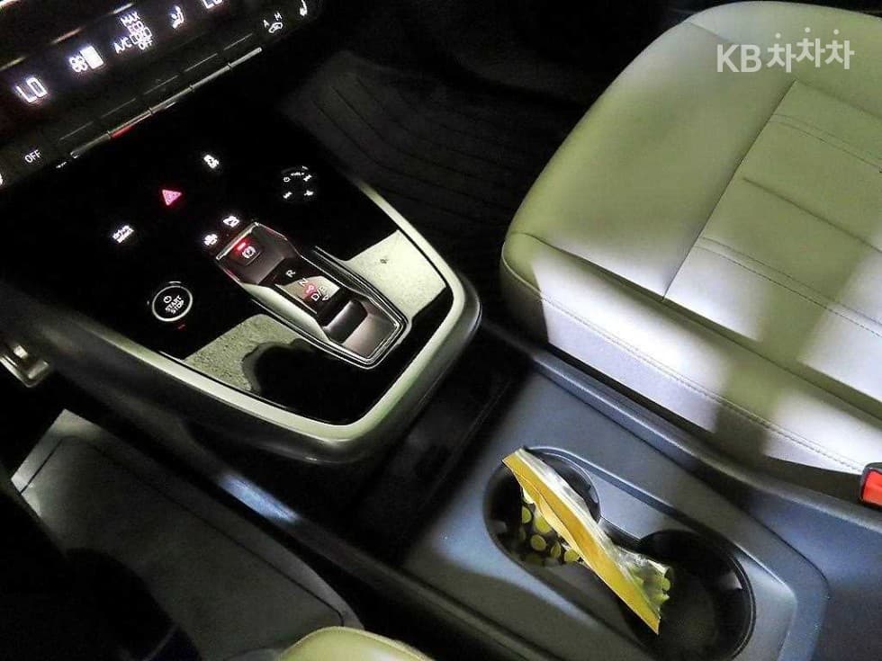 Audi Q4 e-tron40 Premium - 12