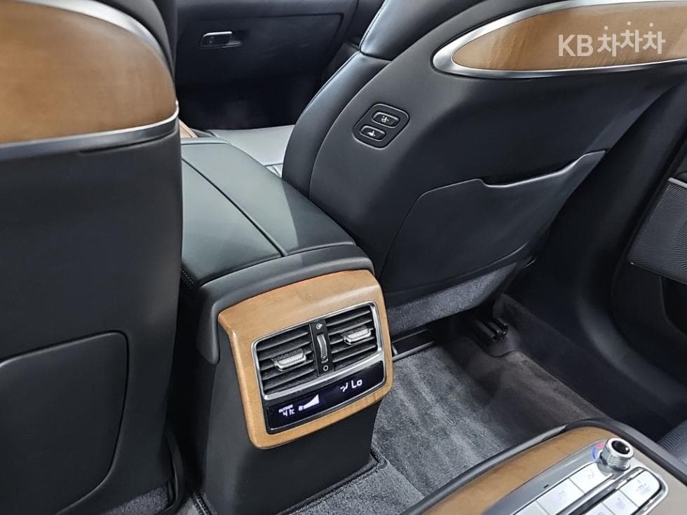 Киа The New (фейслифт) K9(Второ поколение)3.8 GDI AWD 베스트셀렉션Ⅰ - 14