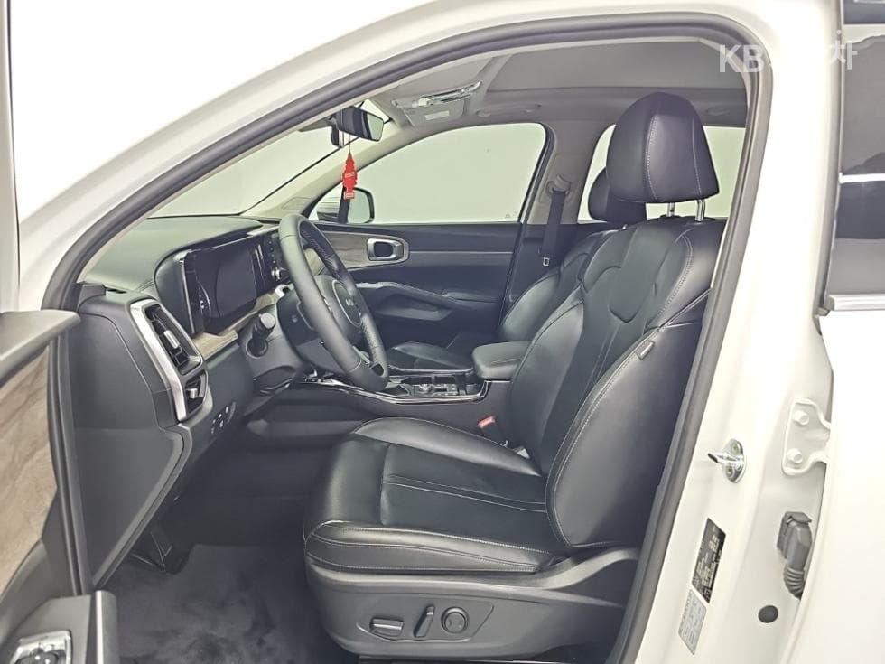 Киа The New (фейслифт) Sorento MQ42.2 Дизел 2WD Престиж - 11
