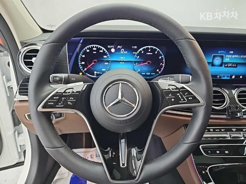 Mercedes-Benz E-Class (W213)E450 4MATIC EXCLUSIVE - 9