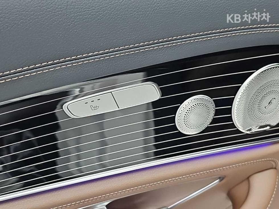 Mercedes-Benz E-Class (W213)E450 4MATIC EXCLUSIVE - 13